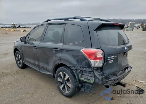 2017 Subaru Forester 2.5I Premium z USA, uszkodzony, nr VIN JF2SJAEC4HH805982